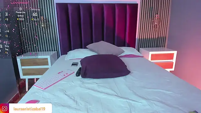 Snapshot of LauraAristizabal chatting on 01.30.25 LauraAristizabal online show from 01.30.25