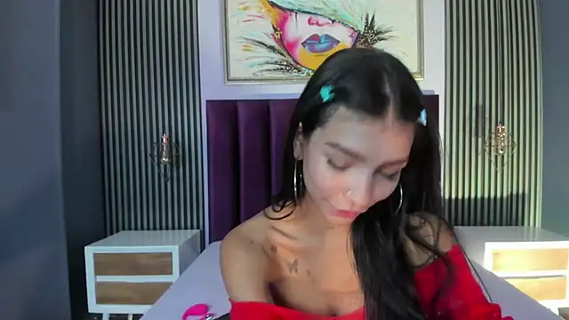 Snapshot of LauraAristizabal chatting on 02.12.25 LauraAristizabal online show from 02.12.25