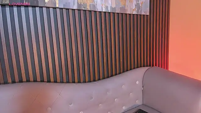 Snapshot of LauraAristizabal chatting on 09.13.25 LauraAristizabal online show from 09.13.25