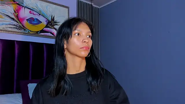 Snapshot of LauraAristizabal chatting on 02.01.26 LauraAristizabal online show from 02.01.26