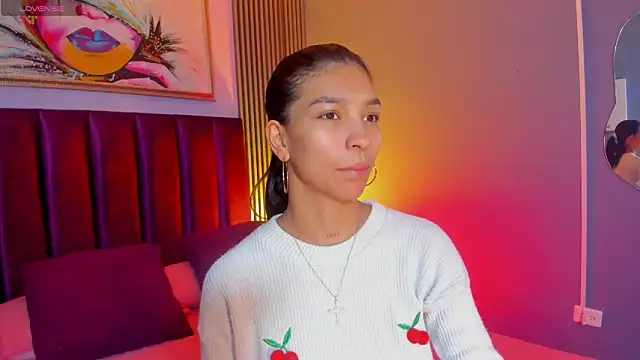 Snapshot of LauraAristizabal chatting on 02.28.26 LauraAristizabal online show from 02.28.26