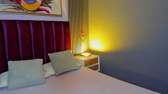 Snapshot of LauraAristizabal chatting on 03.28.26 LauraAristizabal online show from 03.28.26