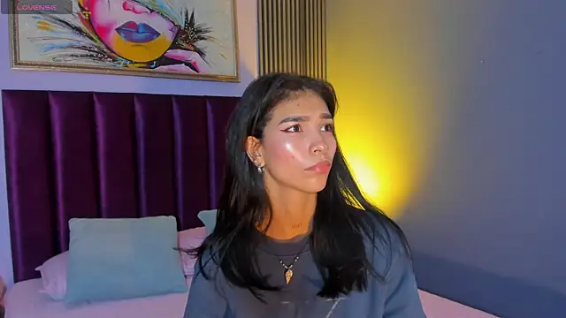 Snapshot of LauraAristizabal chatting on 04.08.26 LauraAristizabal online show from 04.08.26