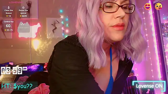 EmmaIsHere online show from 02.11.25