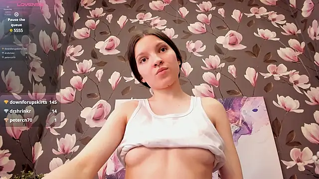 Snapshot of MelaniGrand chatting on 01.29.25 MelaniGrand online show from 01.29.25