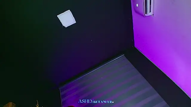 Snapshot of AshlyBetancurX chatting on 02.01.26 AshlyBetancurX online show from 02.01.26