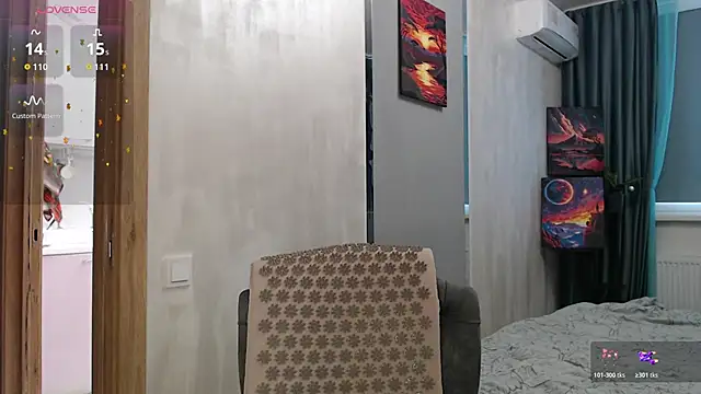 Stacy Davice online show from 01.08.26