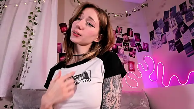 LuckySexyDoll online show from 12.17.24