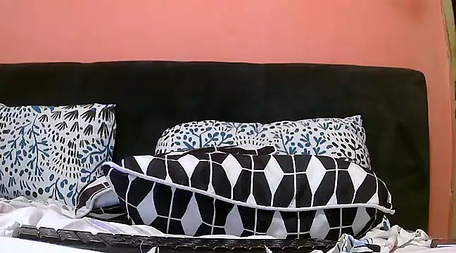 Snapshot of Drama-gal chatting on 03.18.25 Drama-gal online show from 03.18.25