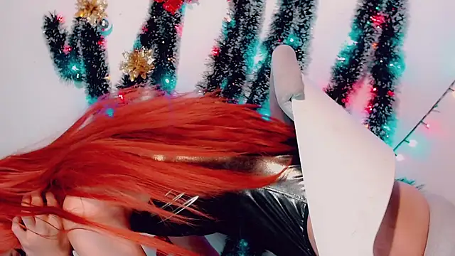 CharlotteBigCock online show from 12.13.24