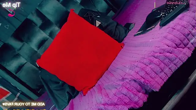 CharlotteBigCock online show from 02.07.26