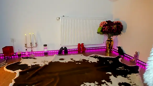 Snapshot of ViciousSiren chatting on 11.24.25 ViciousSiren online show from 11.24.25