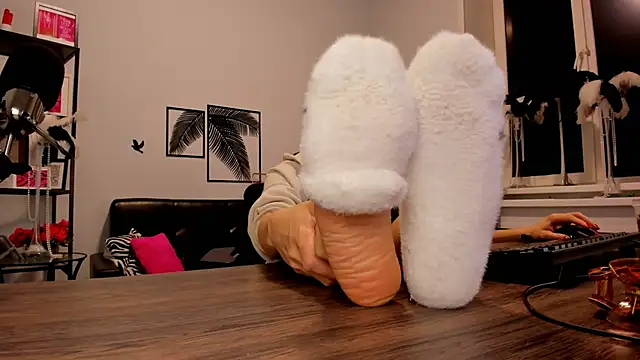 Snapshot of MistyBarnes chatting on 12.05.24 MistyBarnes online show from 12.05.24