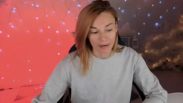 Snapshot of MistyBarnes chatting on 12.21.24 MistyBarnes online show from 12.21.24