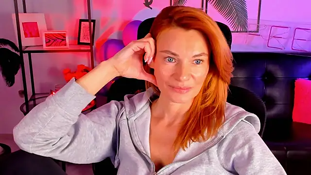 Snapshot of MistyBarnes chatting on 01.15.25 MistyBarnes online show from 01.15.25