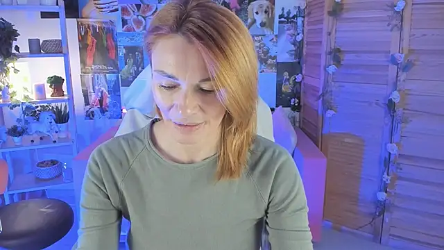 Snapshot of MistyBarnes chatting on 01.19.25 MistyBarnes online show from 01.19.25