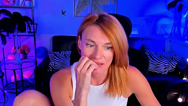 Snapshot of MistyBarnes chatting on 02.27.25 MistyBarnes online show from 02.27.25