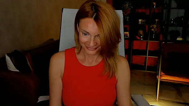 Snapshot of MistyBarnes chatting on 09.24.25 MistyBarnes online show from 09.24.25