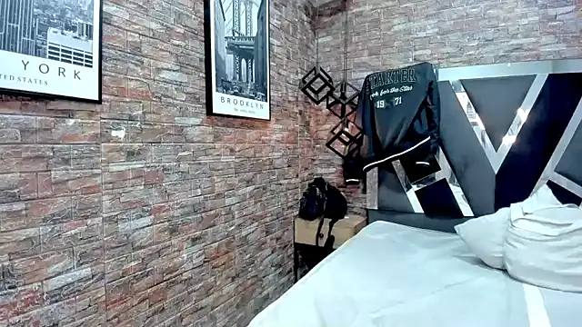 AcidMilo online show from 12.06.24