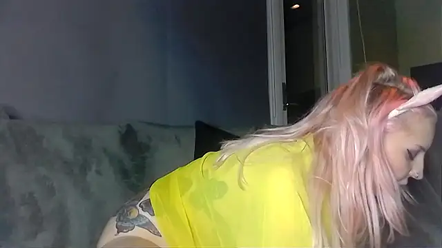 kittyazora online show from 12.29.24