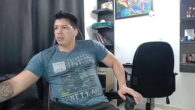 Snapshot of Karen_sex92 chatting on 02.04.25 Karen sex92 online show from 02.04.25