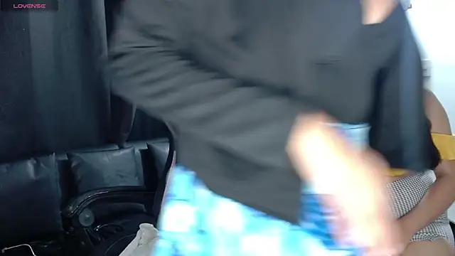 Snapshot of Karen_sex92 chatting on 02.17.25 Karen sex92 online show from 02.17.25