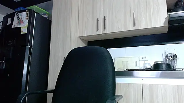 Snapshot of Karen_sex92 chatting on 12.01.25 Karen sex92 online show from 12.01.25