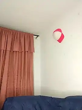 Snapshot of zhayra_rose chatting on 01.30.25 zhayra rose online show from 01.30.25