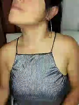 Snapshot of zhayra_rose chatting on 03.01.25 zhayra rose online show from 03.01.25