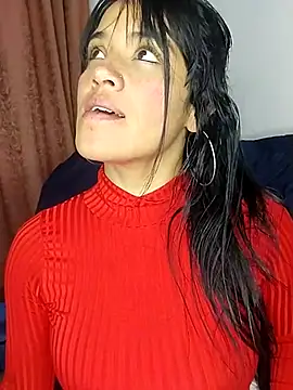 Snapshot of zhayra_rose chatting on 03.11.25 zhayra rose online show from 03.11.25