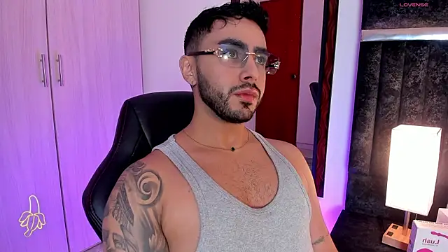 ItsMeEros online show from 03.05.25