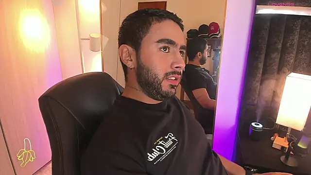 ItsMeEros online show from 12.14.25