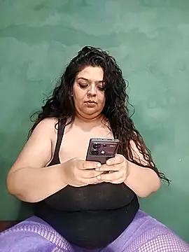 Snapshot of fantasyboobs chatting on 09.16.25 fantasyboobs online show from 09.16.25