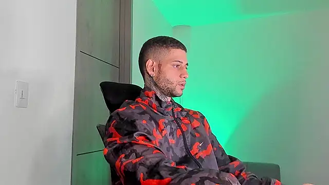  jamesleandros1 online show from 04.25.26