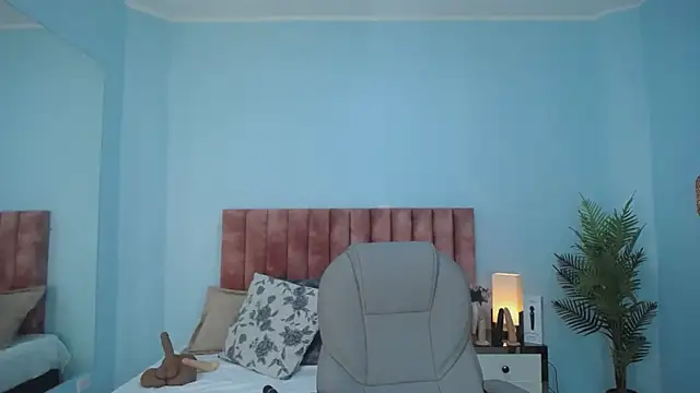 Snapshot of nana_levy chatting on 05.30.26 nana levy online show from 05.30.26
