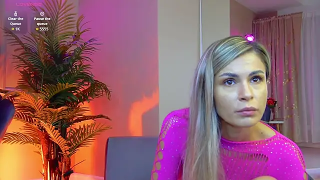 Avril Cyrus online show from 10.28.25