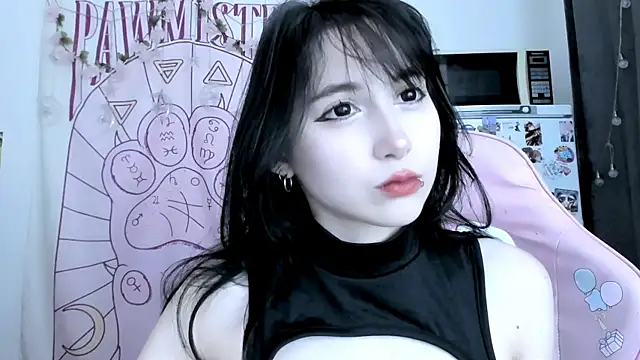 Snapshot of Holy420lolii chatting on 07.22.26 Holy420lolii online show from 07.22.26
