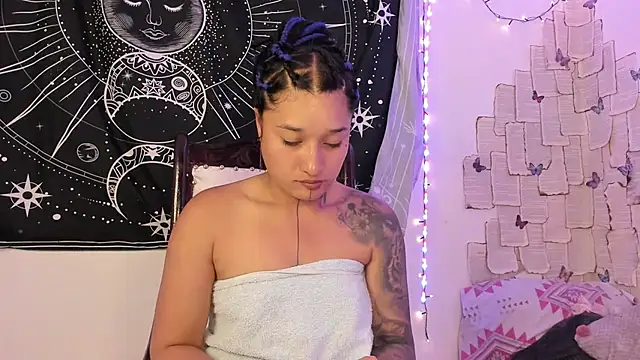 Eva Lee  online show from 09.10.25