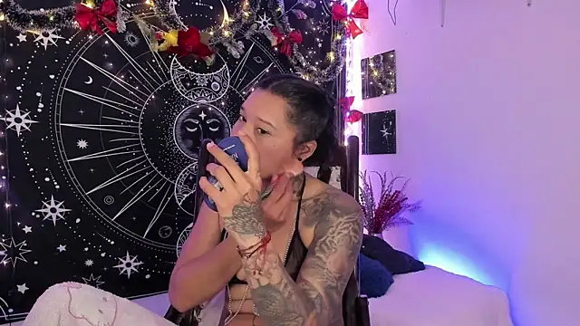 Eva Lee  online show from 12.16.25