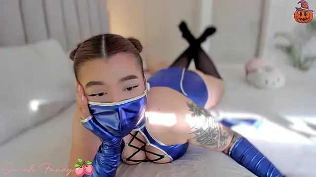 Foxxy222  online show from 10.25.25