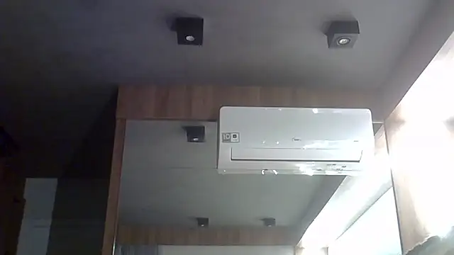 Snapshot of Skinny-Kitten chatting on 01.18.26 Skinny-Kitten online show from 01.18.26