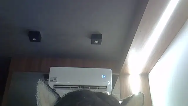 Skinny-Kitten online show from 04.08.26