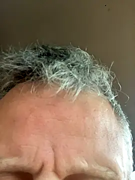 Snapshot of prekumstud chatting on 10.26.25 prekumstud online show from 10.26.25