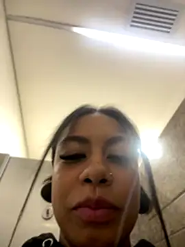 Snapshot of ATENEA_SEXXXY chatting on 11.20.25 ATENEA SEXXXY online show from 11.20.25