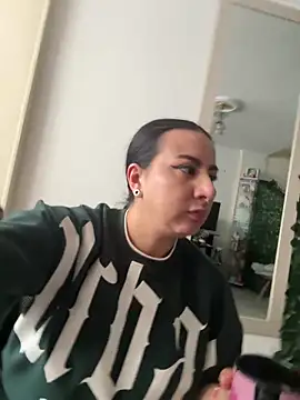 Abril Luv online show from 03.03.26