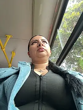 Abril Luv online show from 03.05.26