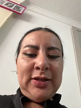 Abril Luv online show from 03.09.26