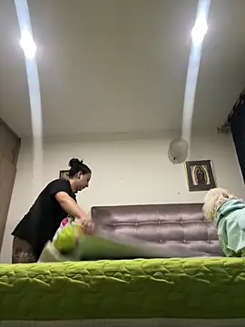 Abril Luv online show from 03.16.26