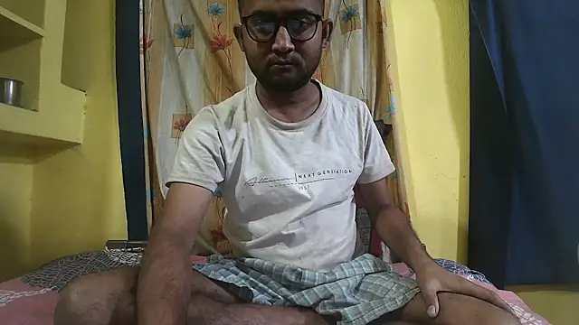 Snapshot of Cute_boy2000 chatting on 03.09.25 Cute boy2000 online show from 03.09.25