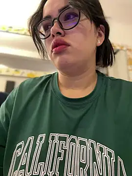 Snapshot of andra_rose chatting on 01.24.25 andra rose online show from 01.24.25